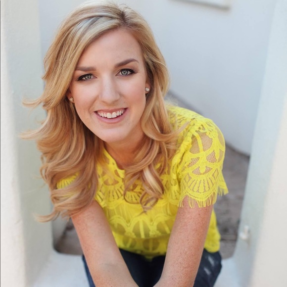 Meet your Posher, Tricia - Picture 1 of 1